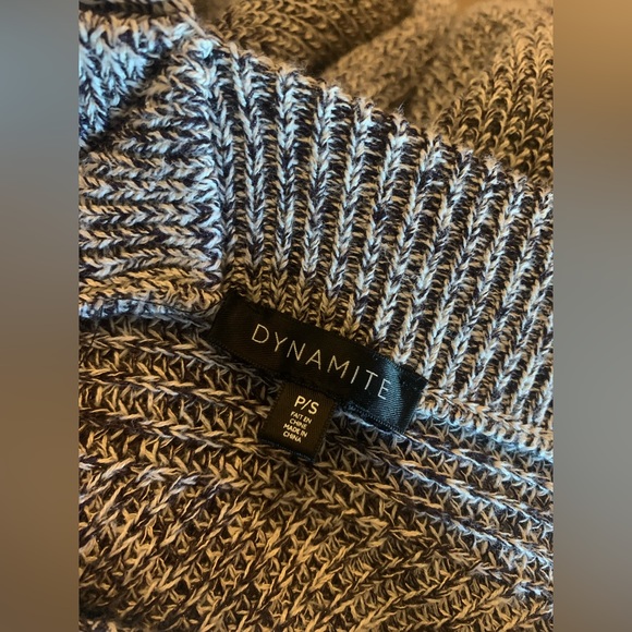 Dynamite Off-The-Shoulder Sweater - Small - Picture 7 of 7